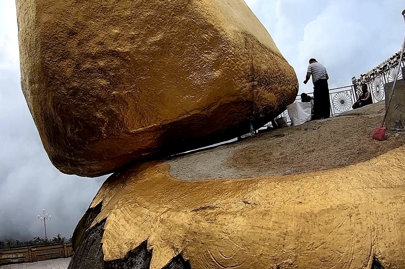 ゴールデンロックの見どころ
